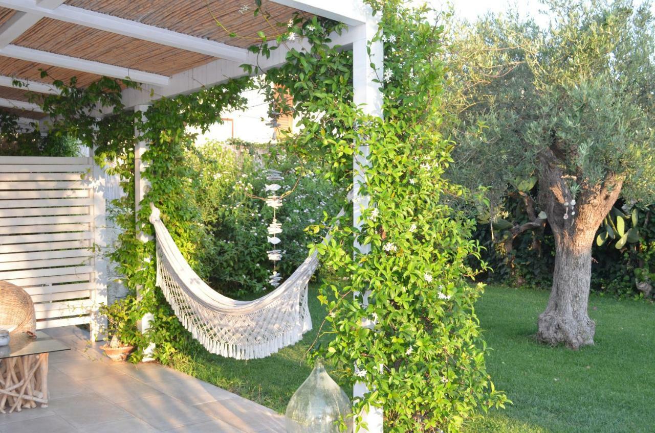 Floripa Surf House Bed & Breakfast Santa Maria Del Focallo Exterior photo